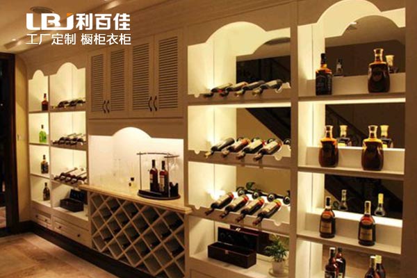 酒柜定制需要注意哪些地方？看這里你就知道了