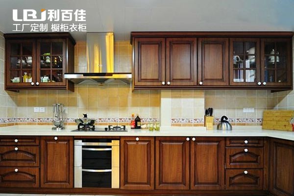定制整體櫥柜有哪些優勢，一起看看就知道了！